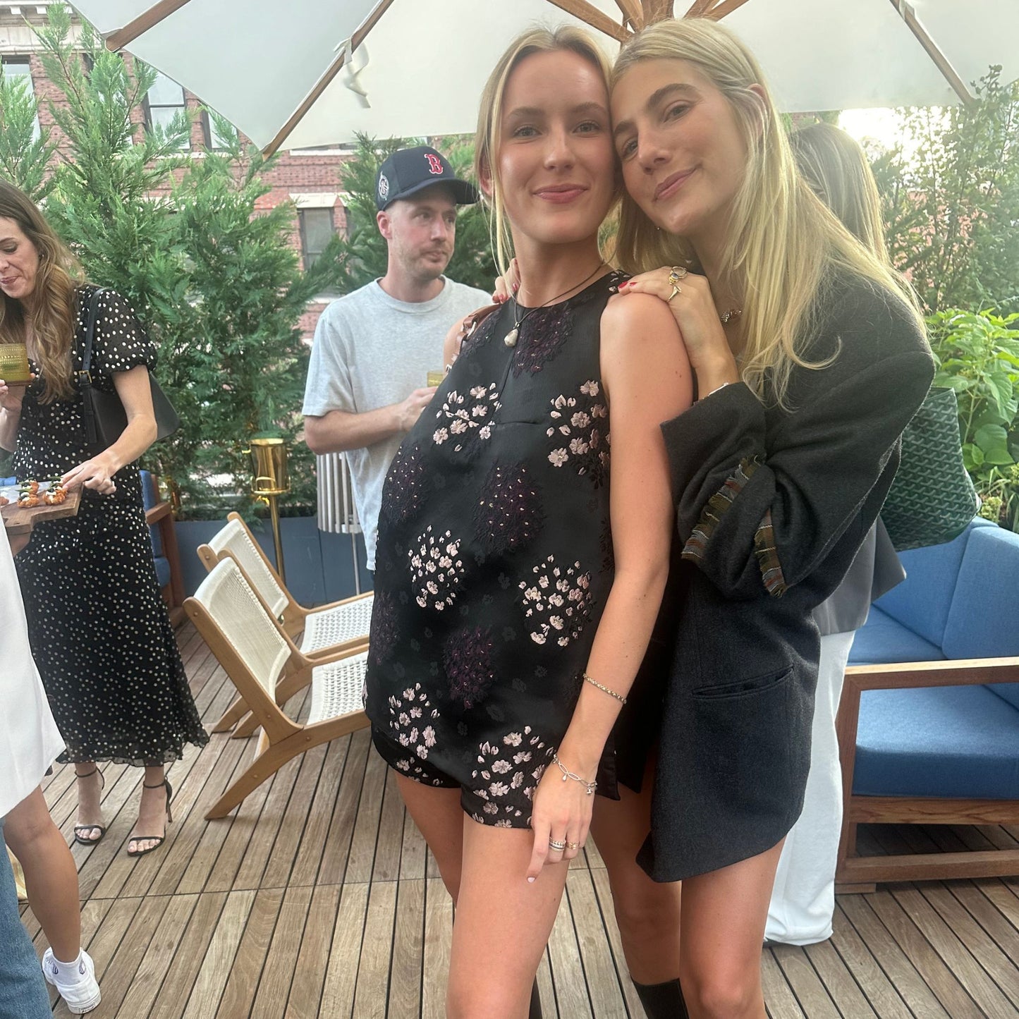 Ashleigh Set in Light Weight Pink Bouquet Jacquard